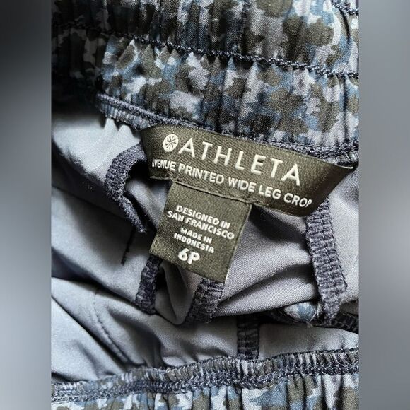 Athleta Women's Avenue Printed Wide Leg Cropped Pants Size 6 Petite Animal Print - Picture 7 of 9